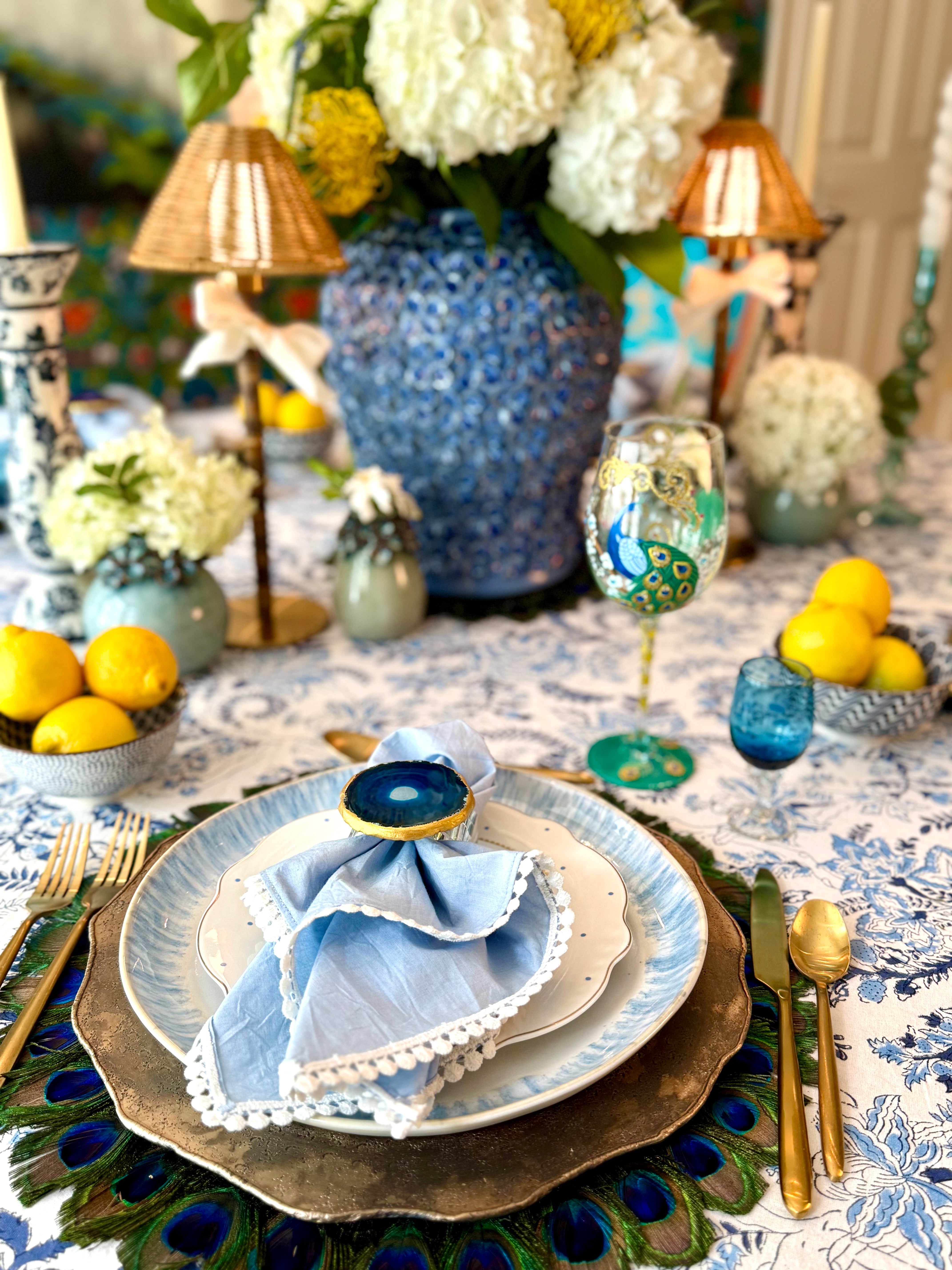 Set of 4 - Circle Lace Trim Linen Napkins
