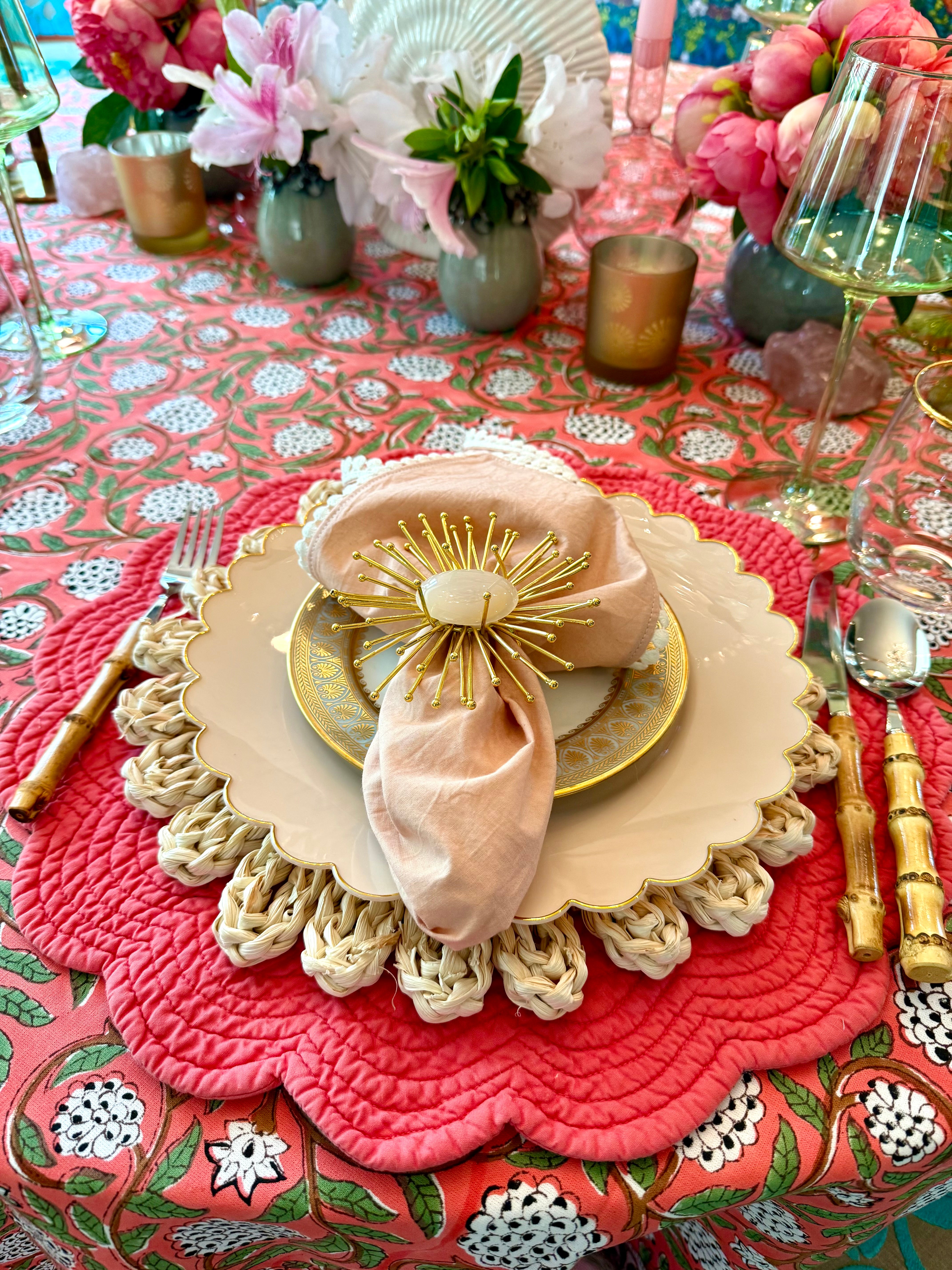 Set of 4 - Circle Lace Trim Linen Napkins