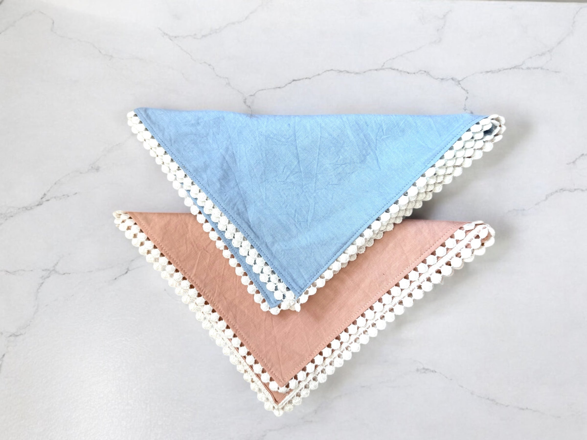 Set of 4 - Circle Lace Trim Linen Napkins